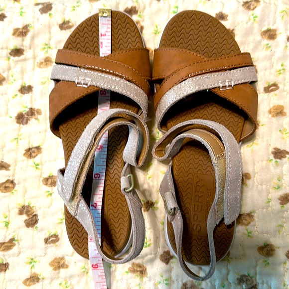 Girls Sperry Sandals size 2M - Picture 7 of 8
